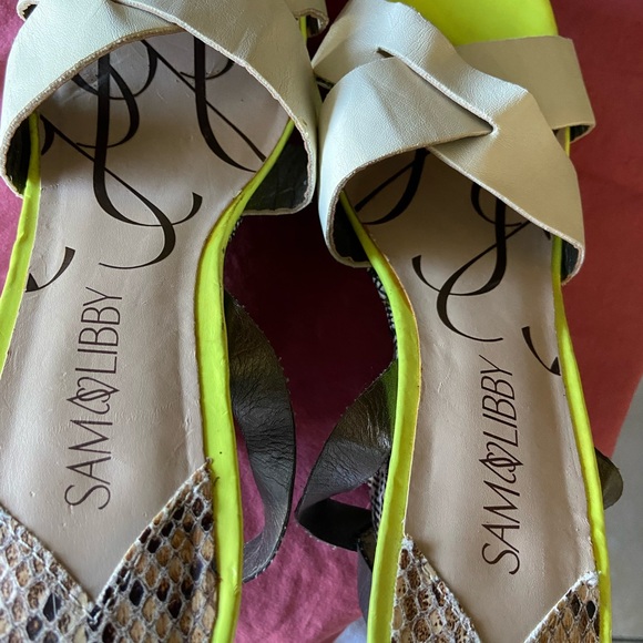 Sam & Libby color block wedge shoe with open toe with ankle strap size 9 - Picture 5 of 15